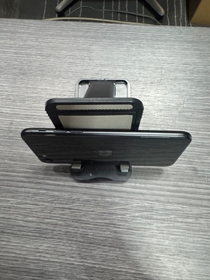 ジャンクApple iPhone se2 大容量256GB シムフリー本体