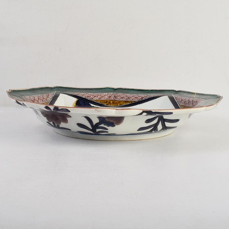 九谷焼　三代三ツ井為吉作　古九谷写　色絵山水文　八角飾皿　共箱　V　R9119B