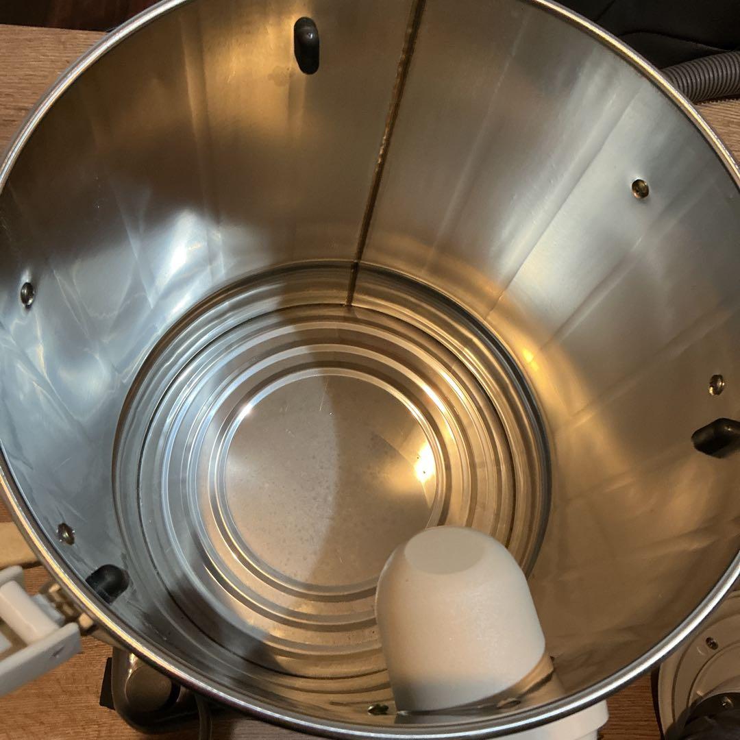 r【動作確認済み】乾湿両用 バキュームクリーナー