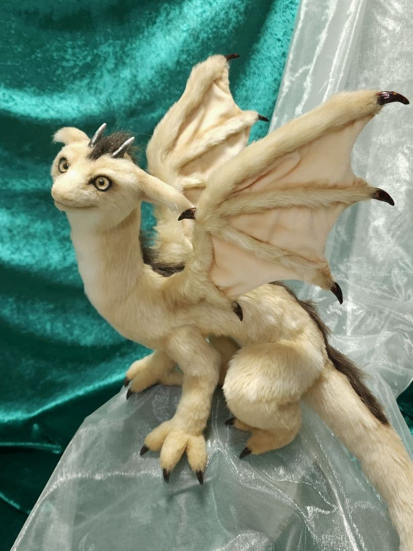 アートドール　ドラゴン ぬいぐるみ 　全身可動