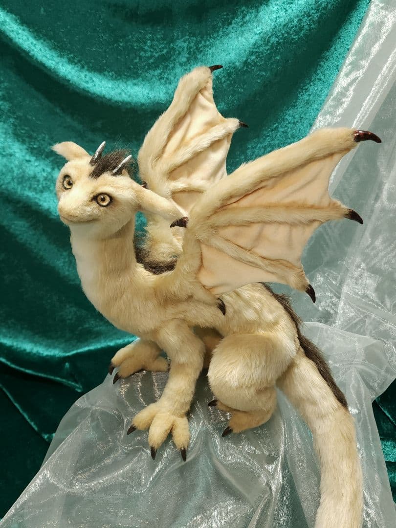 アートドール　ドラゴン ぬいぐるみ 　全身可動