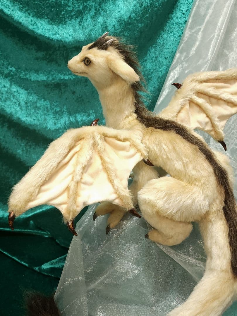 アートドール　ドラゴン ぬいぐるみ 　全身可動