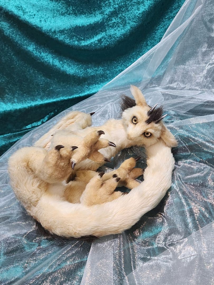 アートドール　ドラゴン ぬいぐるみ 　全身可動