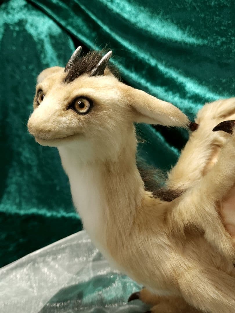 アートドール　ドラゴン ぬいぐるみ 　全身可動
