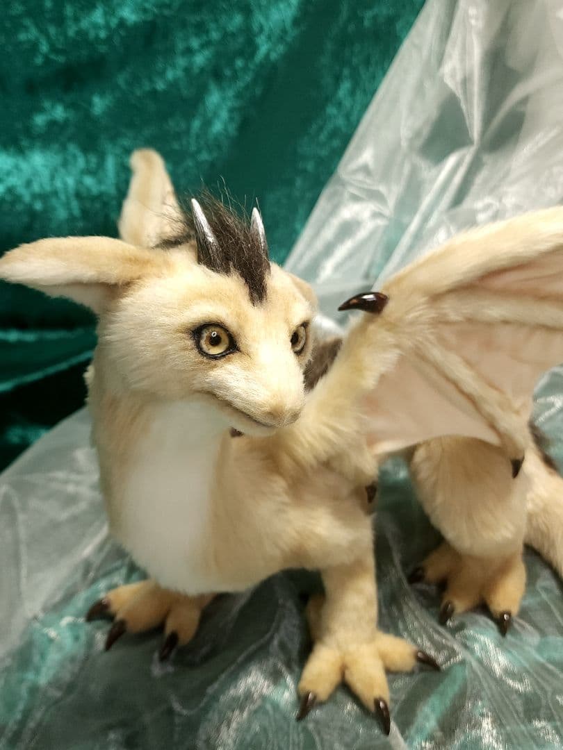 アートドール　ドラゴン ぬいぐるみ 　全身可動