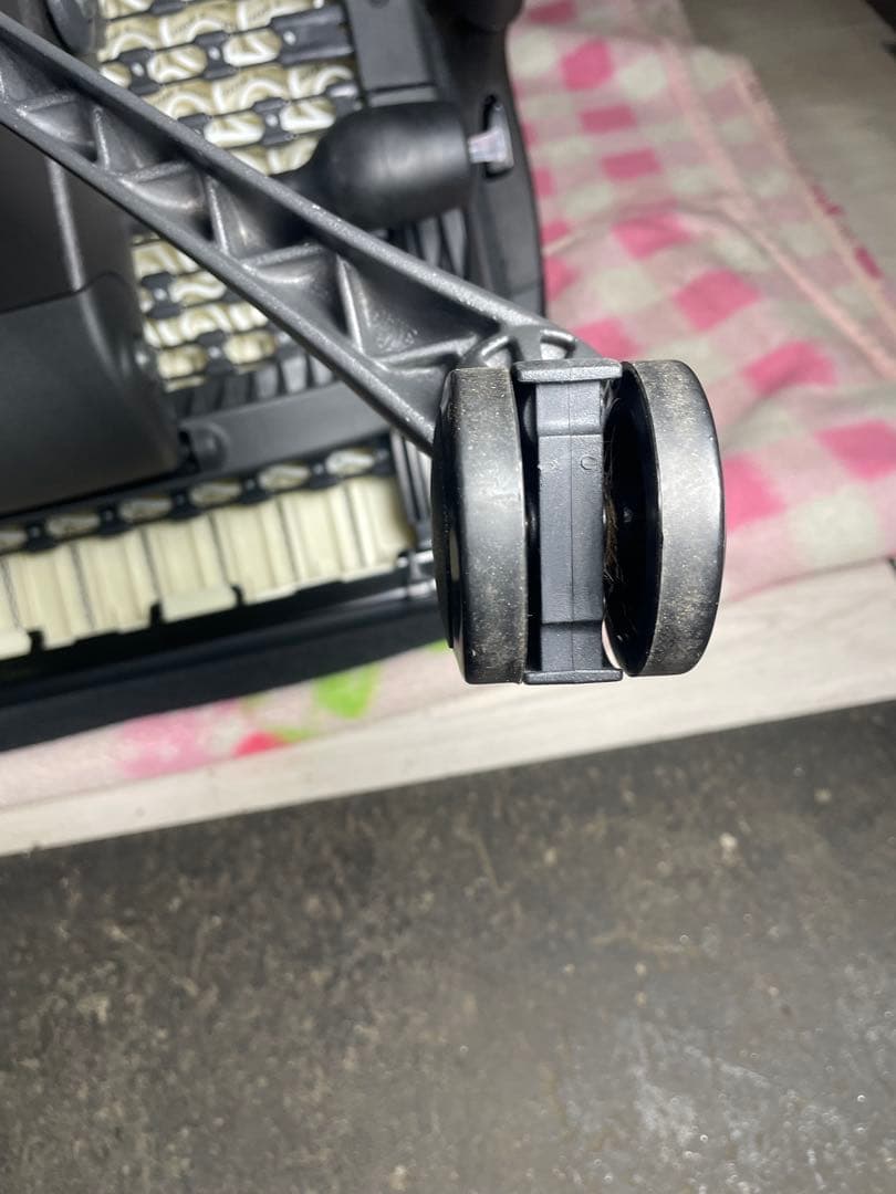 ハーマンミラー エンボディチェア