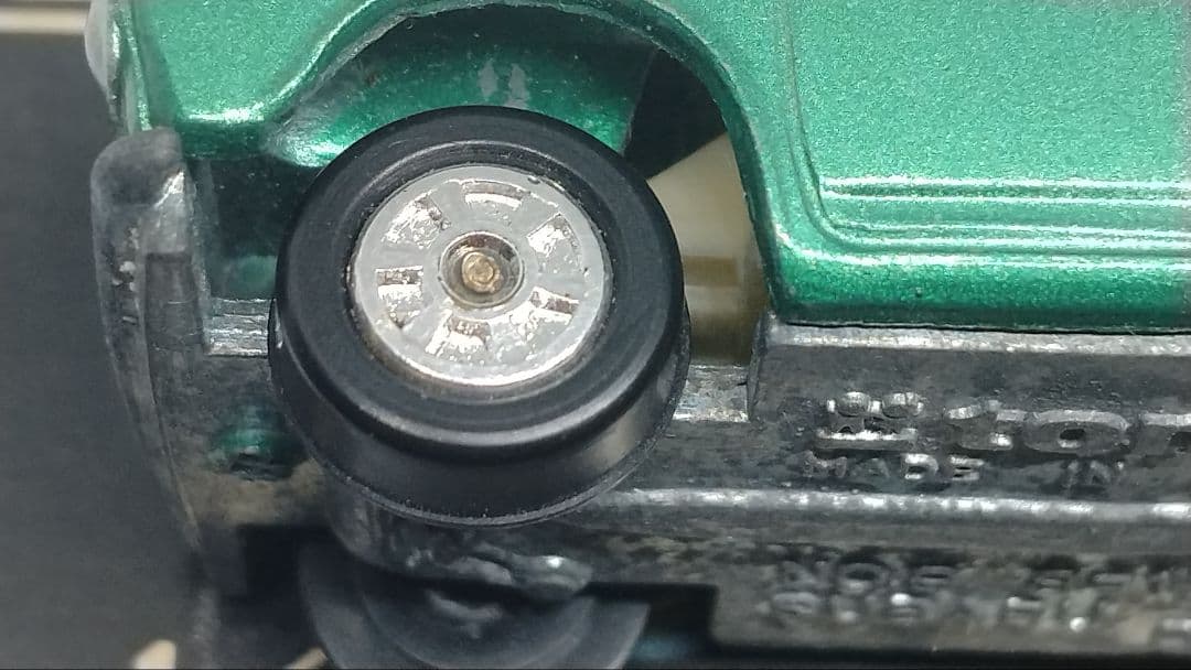 トミカ 9 スバル R2 緑 白シート 黒箱 緑色指定箱 日本製 レアモデル