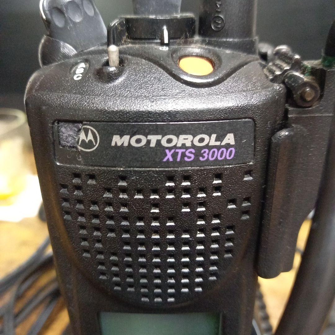 モトローラ　xts3000 充電器付き