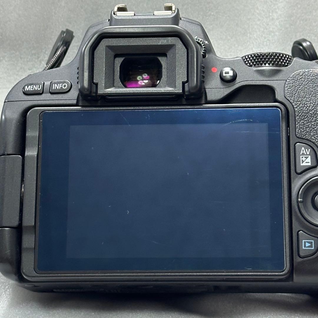 canon eoskissx9 一眼レフ　カメラ