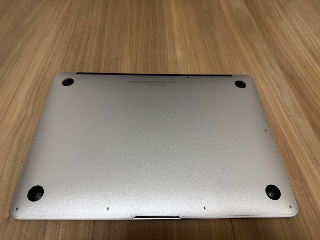 MacBook本体 Apple MacBook Air (13-inch, Mid 2013)