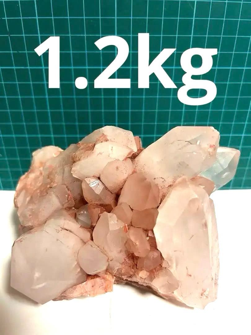 【天然石】希少 ピンク濃い目 ピンクマニカラン水晶クラスター❣️1.2kg超