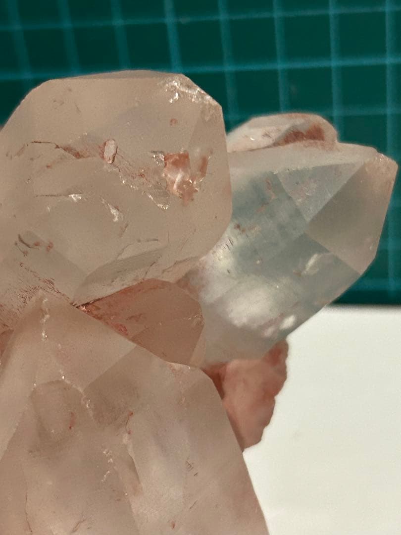 【天然石】希少 ピンク濃い目 ピンクマニカラン水晶クラスター❣️1.2kg超