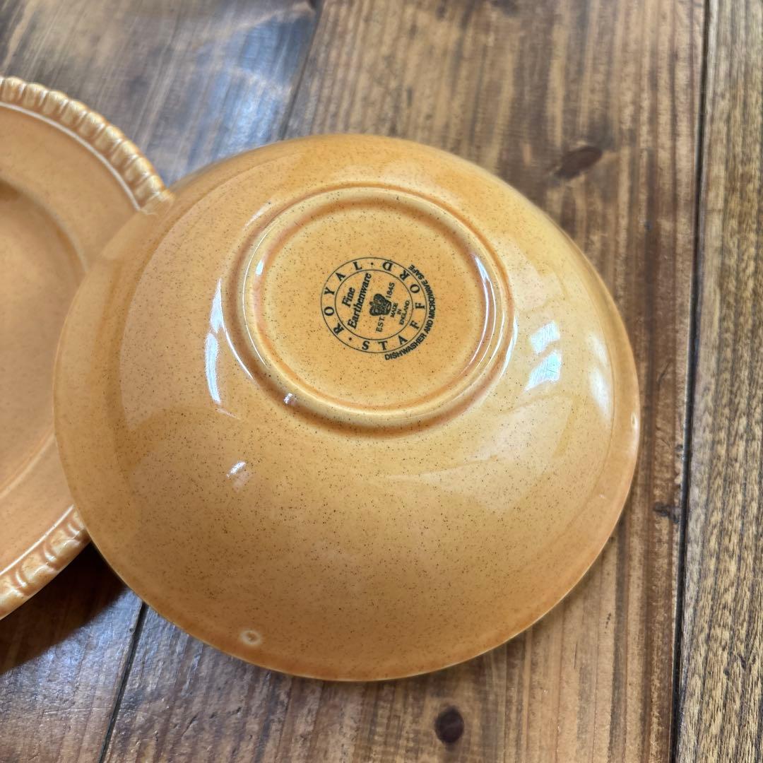 ロイヤルスタッフォード プレートとボウルのセット