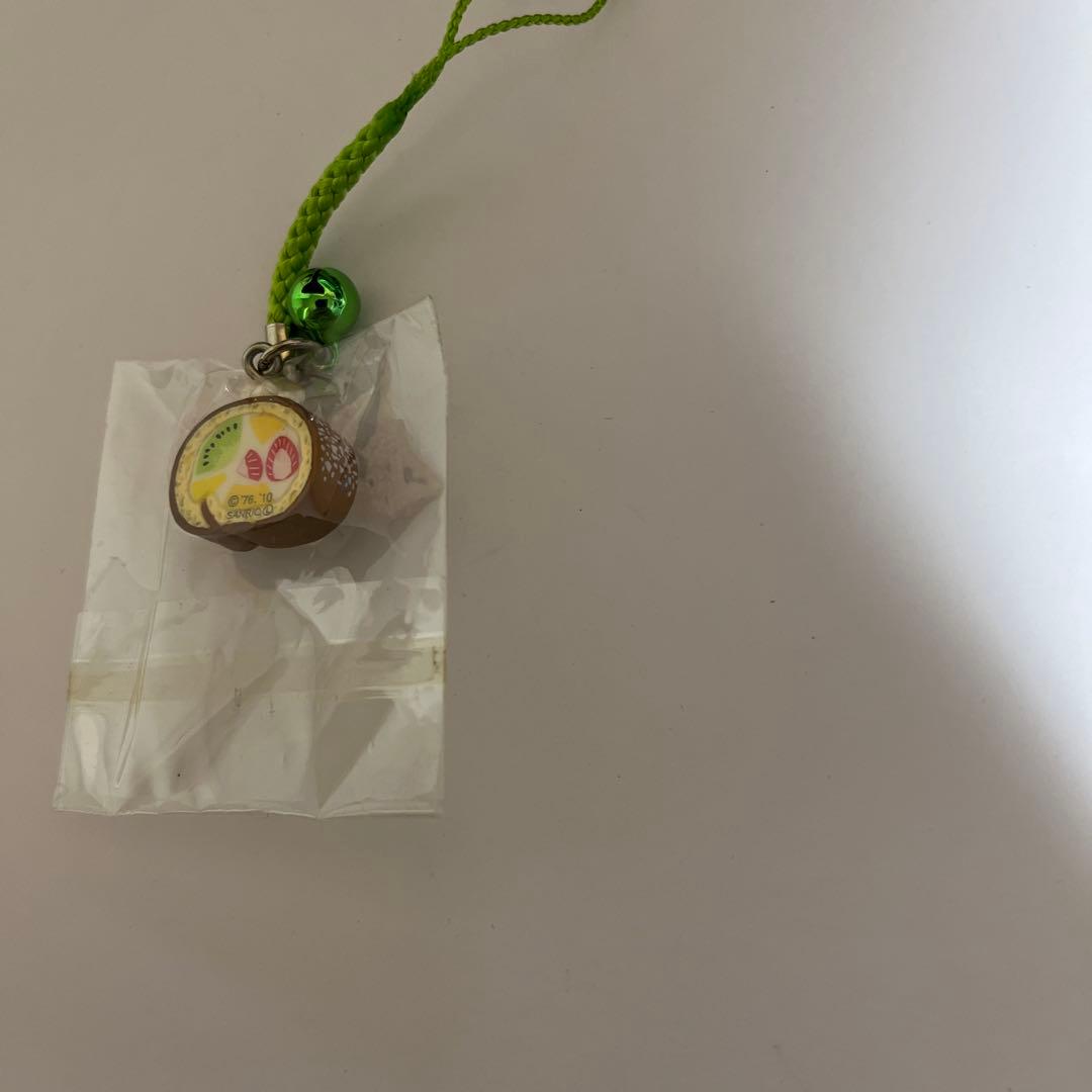 272 ご当地キティ 根付け ロールケーキ スイーツ ハローキティ