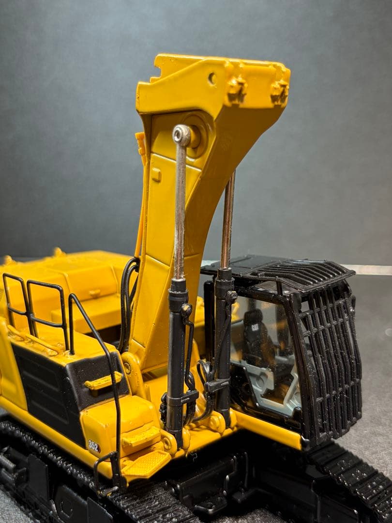 1/50 CAT 352 高所解体仕様 重機 建機
