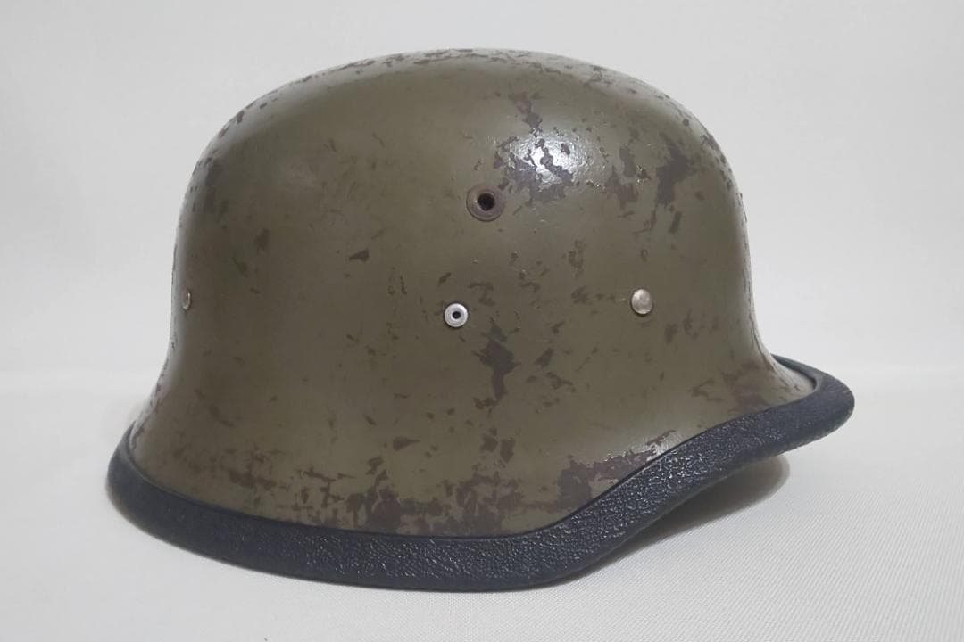 HAND MADE IN AMERICA　金属製ヘルメット