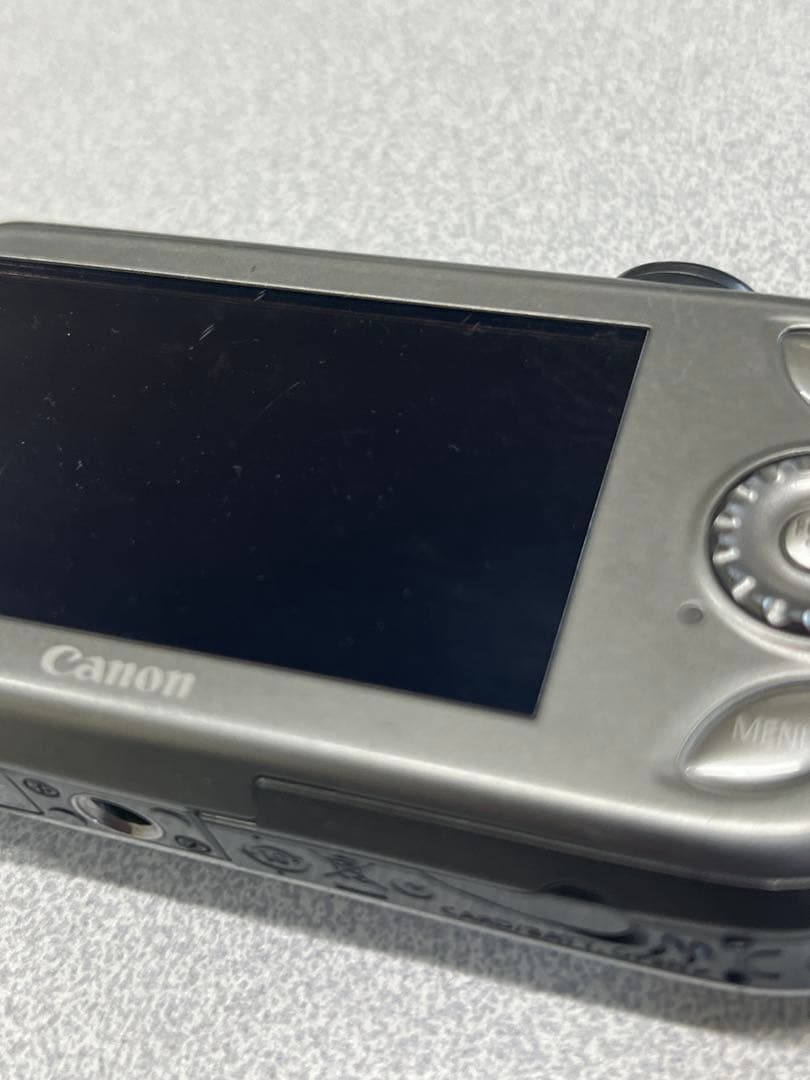 Canon IXY 510 IS デジタルカメラ 本体　充電器　バッテリー