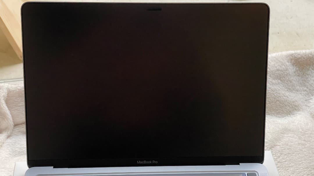 【美品】MacBook Pro 13インチ 8GB 512GB M1チップ