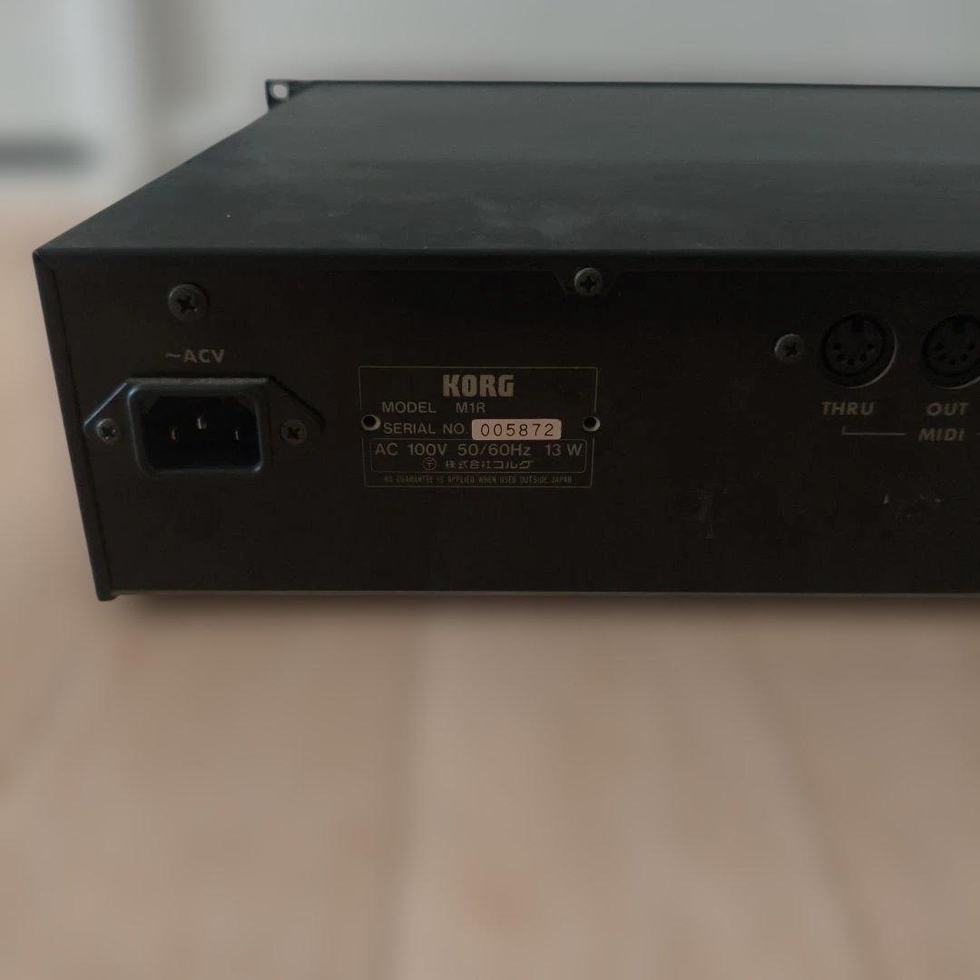 KORG M1R music workstation シンセサイザー