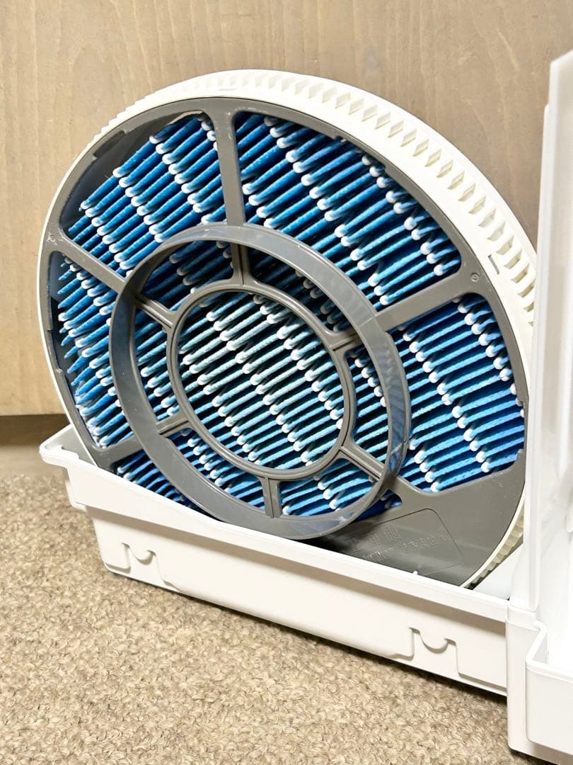 シャープ 加湿空気清浄機 KC−50TH6-W ホワイト 2022製