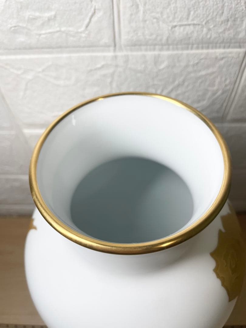 大倉陶園　花瓶　金蝕薔薇 高さ28cm