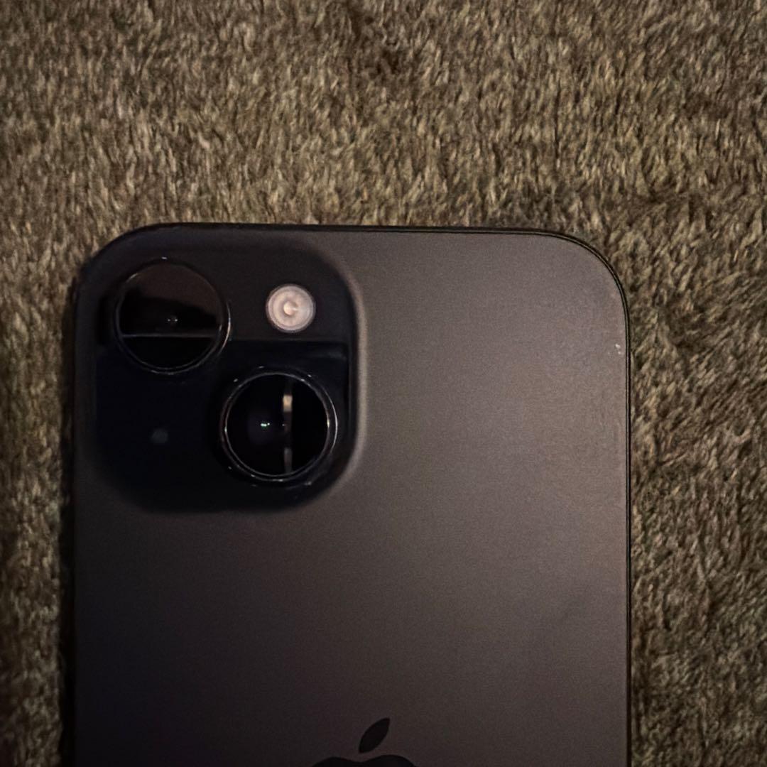 Apple iPhone 15 ブラック 128GB 本体 バッテリー100%