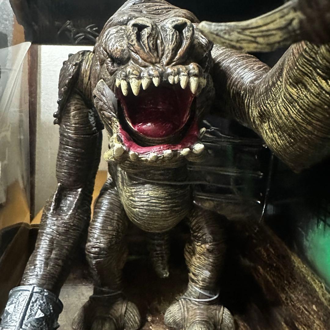 ハズブロ　 ジャバズ　ランコア with ルーク・スカイウォーカー　未開封新品