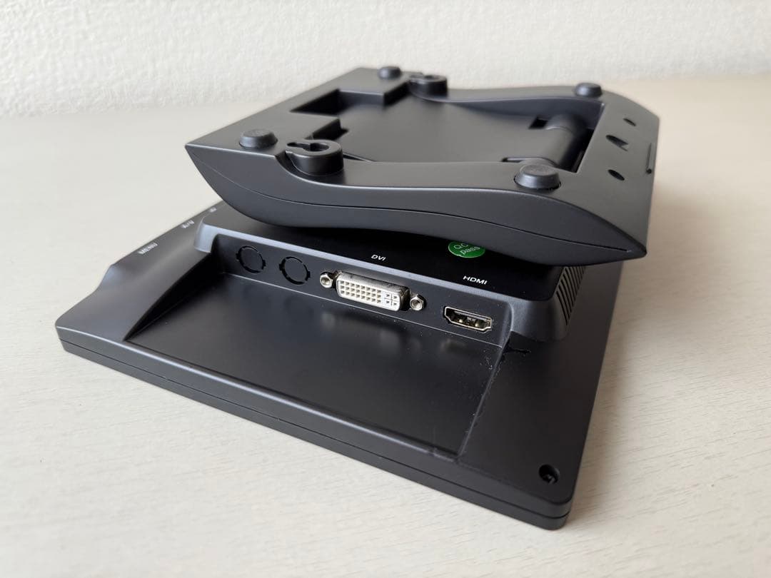 Adtechno 10.1型高解像度液晶搭載　業務用液晶ディスプレイ