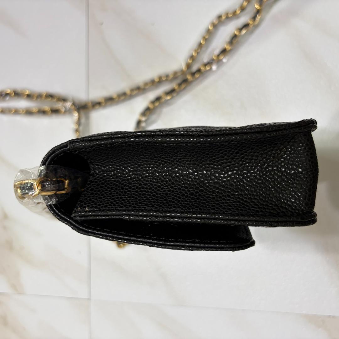 CHANEL 　シャネル　ノベルティ ショルダー バック 　ゴールド　ブラック