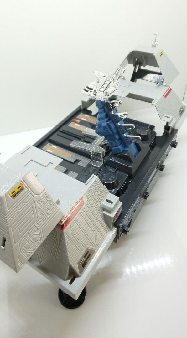 ◎(当時物)ウルトラマンティガ★GUTS基地✨ダイブハンガー♦️