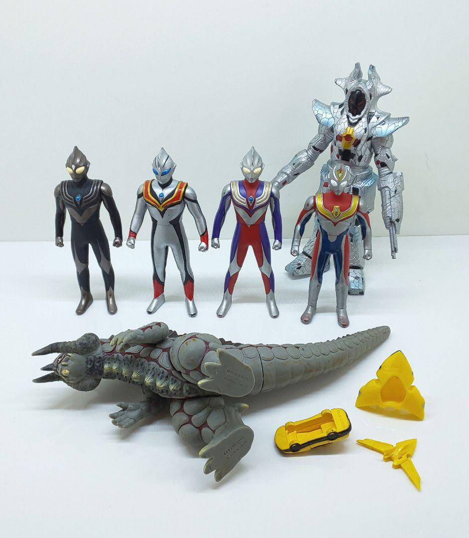 ◎(当時物)ウルトラマンティガ★GUTS基地✨ダイブハンガー♦️