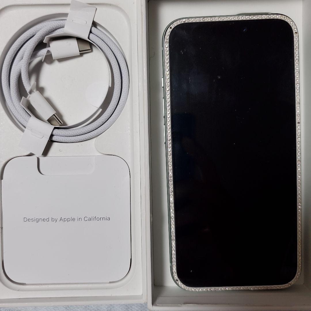 美品　Apple iPhone 15ミッドナイトグリーン 本体