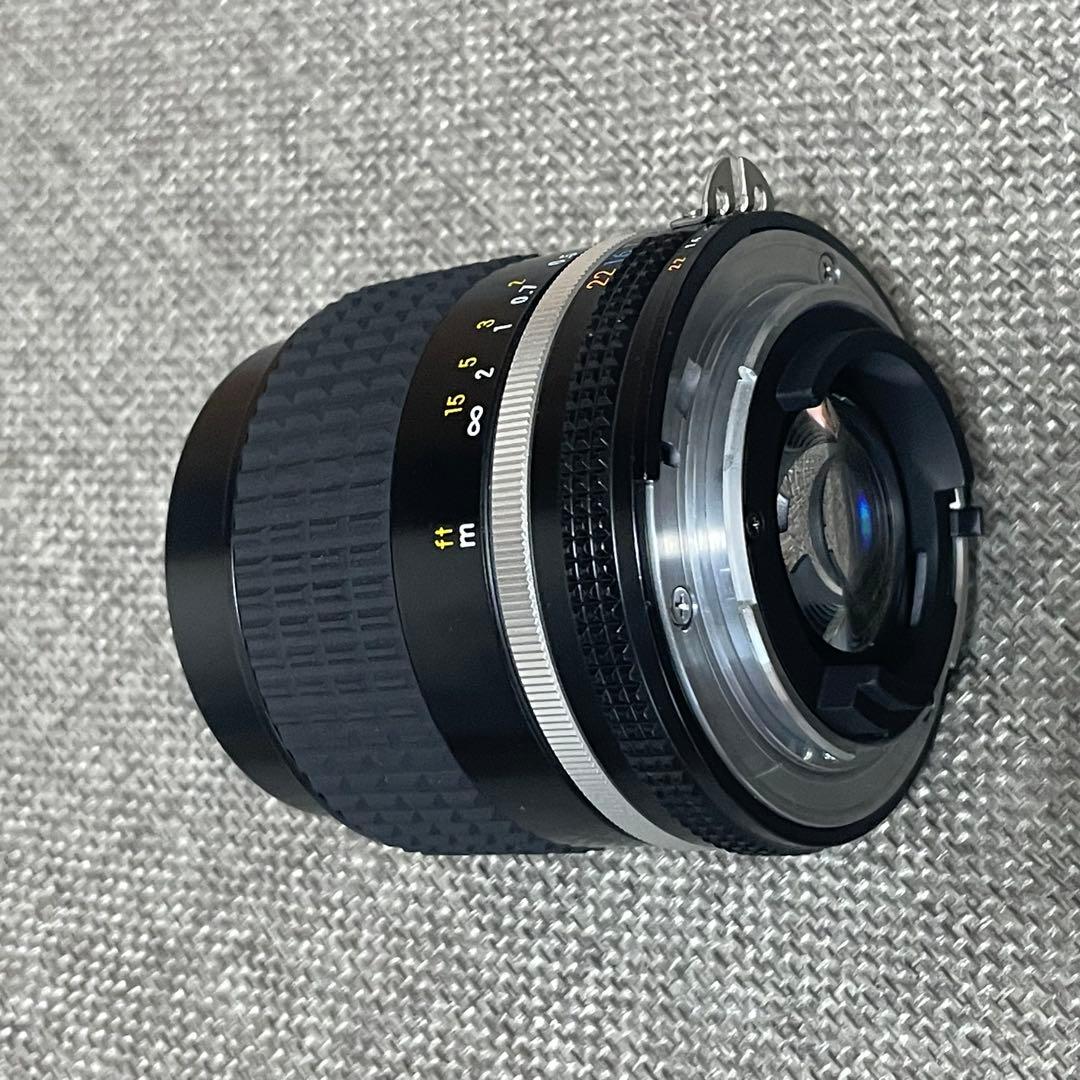 SIC Nikon Nikkor 28mm f/2 レンズ