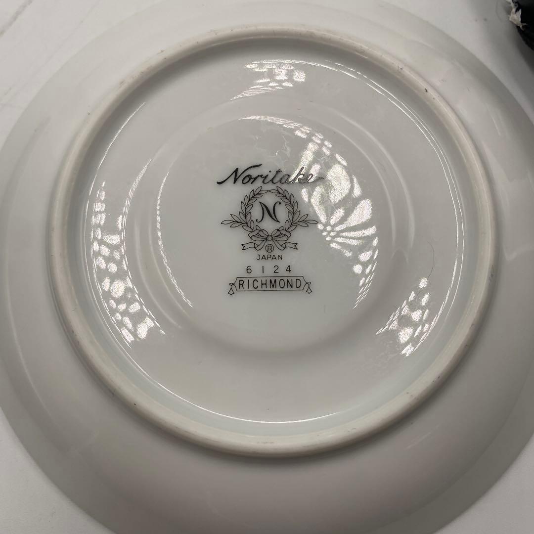 ノリタケ（Noritake）金彩 幾何学紋様 テーブルウェアセット