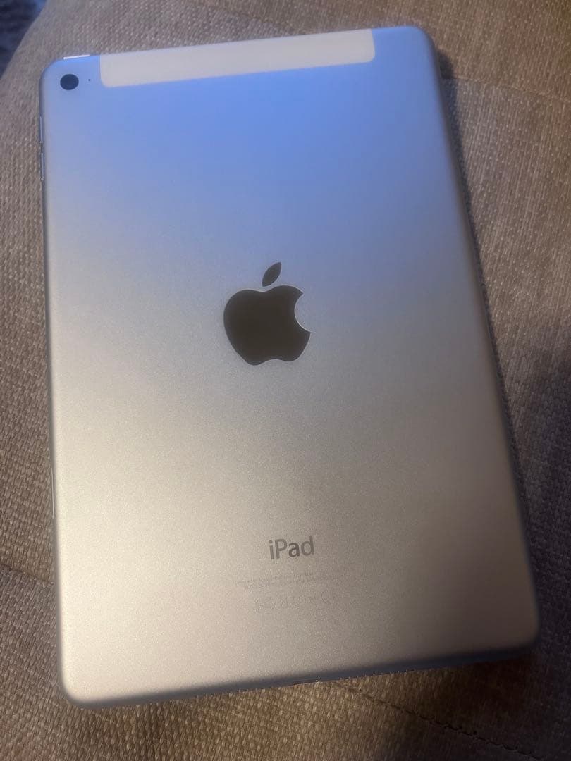 【初期化済】Apple iPad mini 4 本体 16GB シルバー