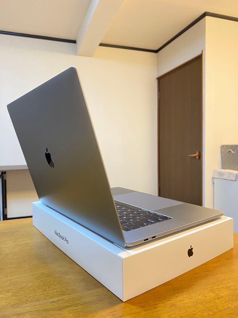 2025年OS 美品 MacBook Pro 16インチ i9 32GB/1TB