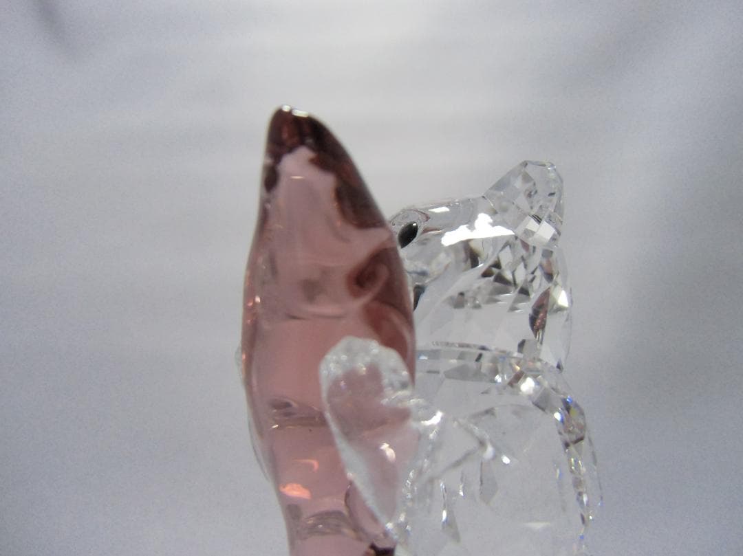 SWAROVSKI カットクリスタル クマと魚　A049