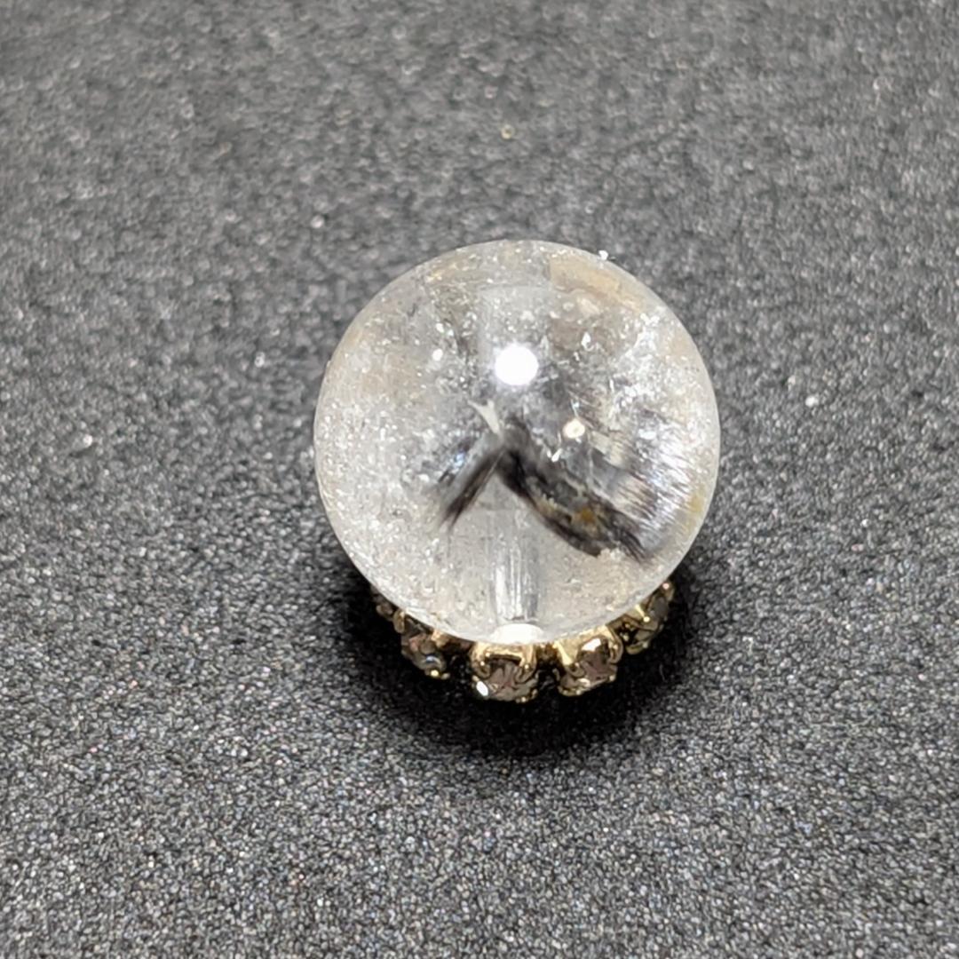 【白金のブルッカイト】プラチナルチルクォーツ 一点物 9ミリ 粒売り 貫通穴あり