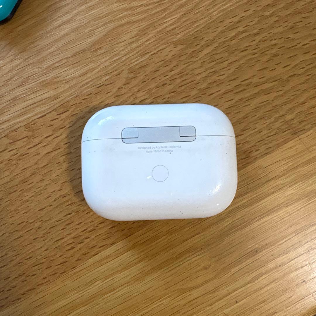 AirPods Pro 充電ケース付き ホワイト