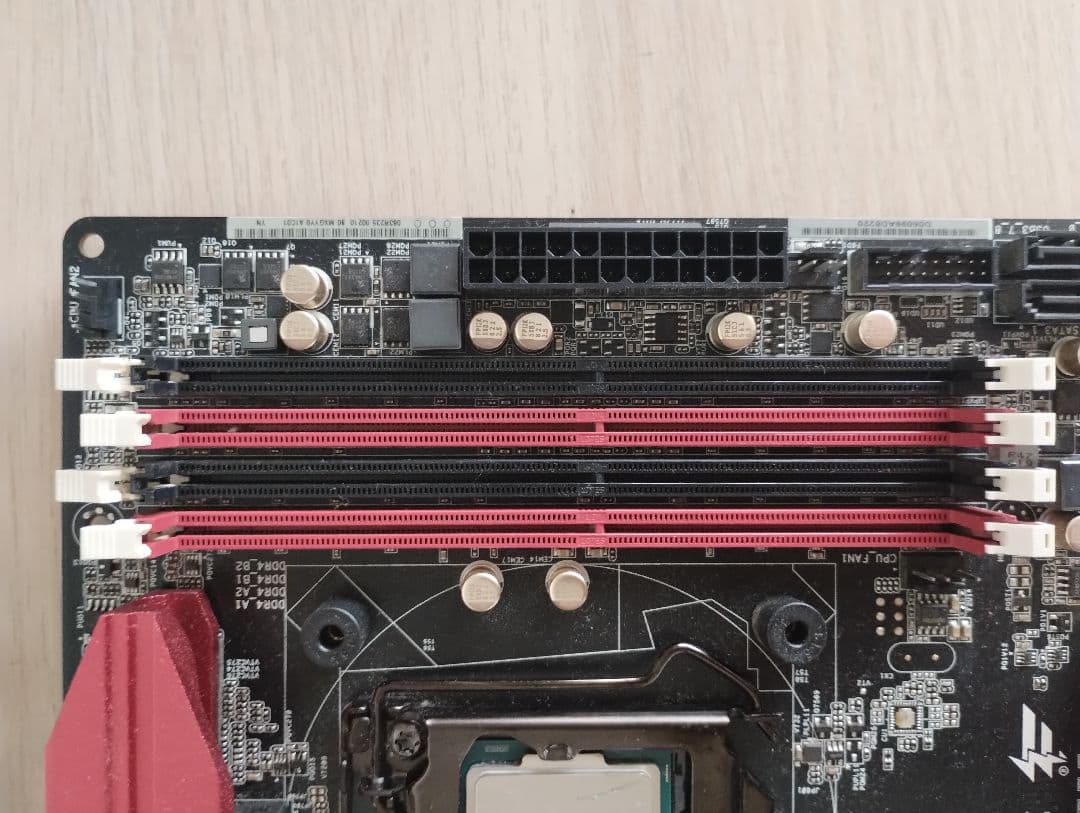 CPU： i7-6700K、MB：ASRock H170 PERFORMANCE