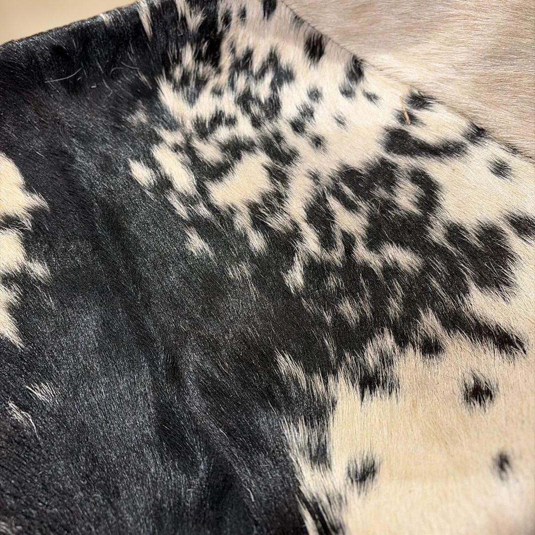 牛革ハラコの椅子2脚セット！最終値下げ