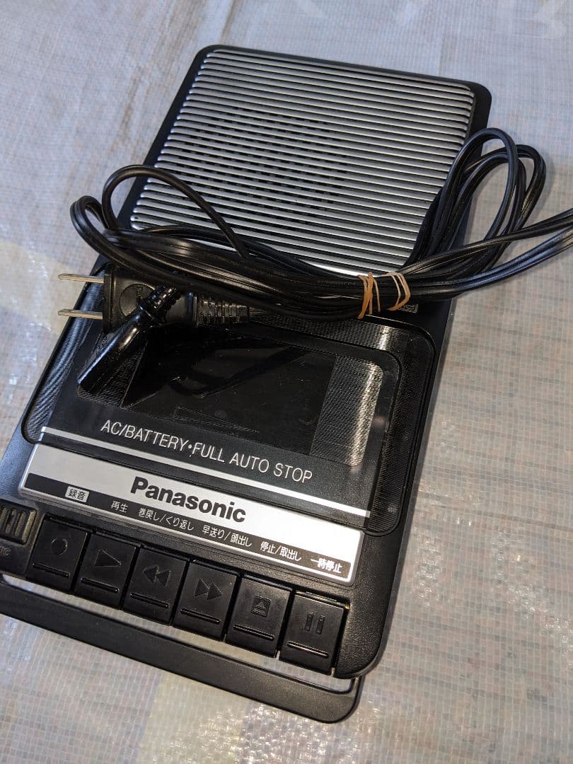 ポータブルカセットレコーダーPanasonic RQ-2112　スリムライン