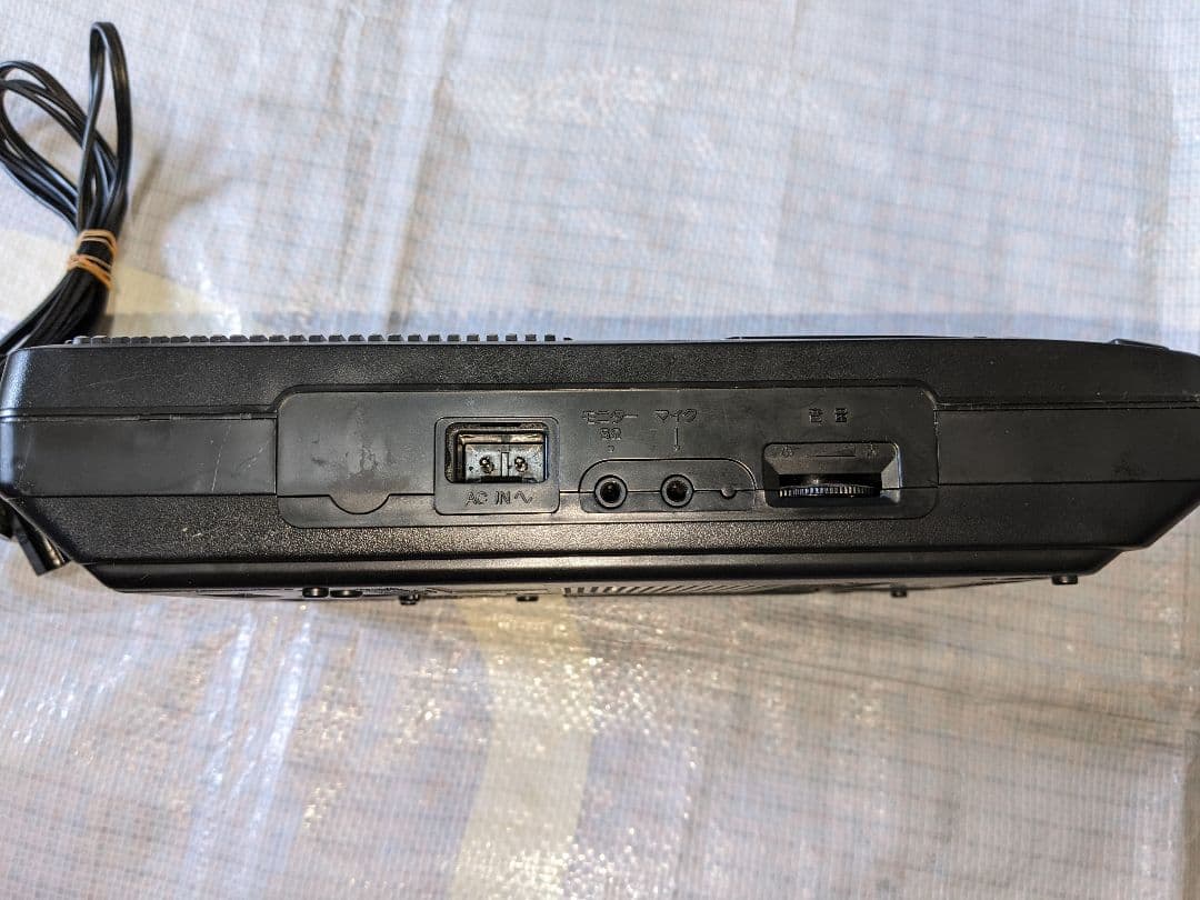 ポータブルカセットレコーダーPanasonic RQ-2112　スリムライン