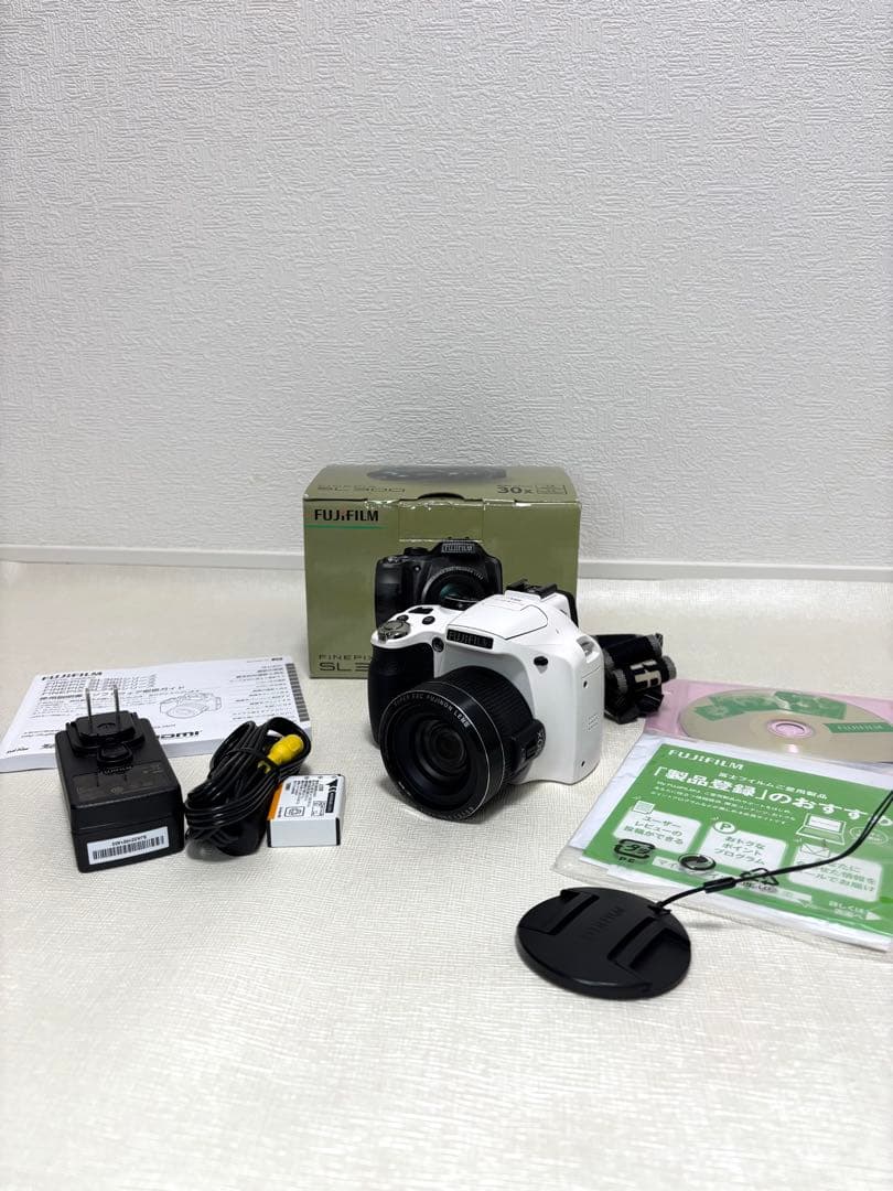 富士フイルム FinePix SL300★これ1台でエモ写＆超ズーム