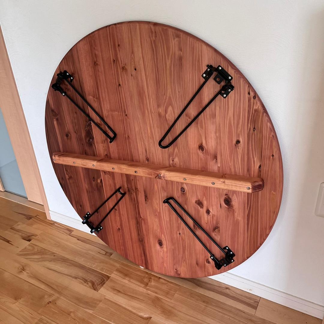 国産杉の無垢材　角が丸くなめらか　折り畳み　丸形テーブル　ちゃぶ台　チェリー色