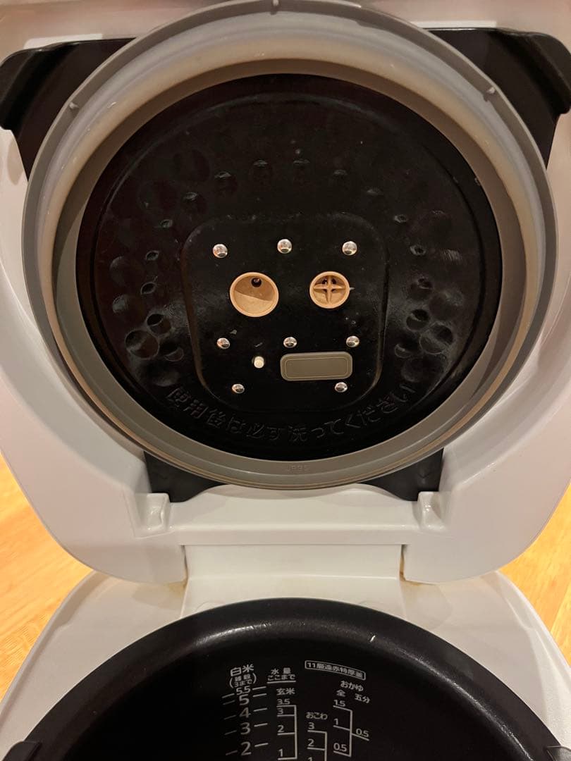 TIGER デジタル炊飯器 黒/白　JPB-G101