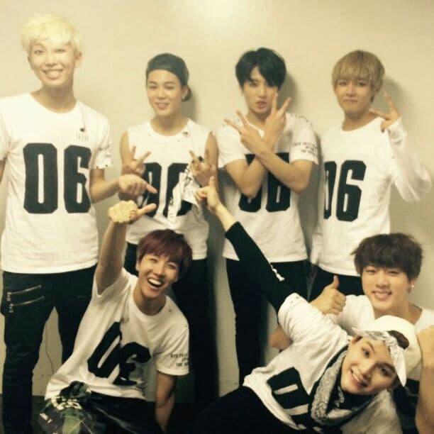 防弾少年団 Official×ＢＴＳ Ｔシャツ