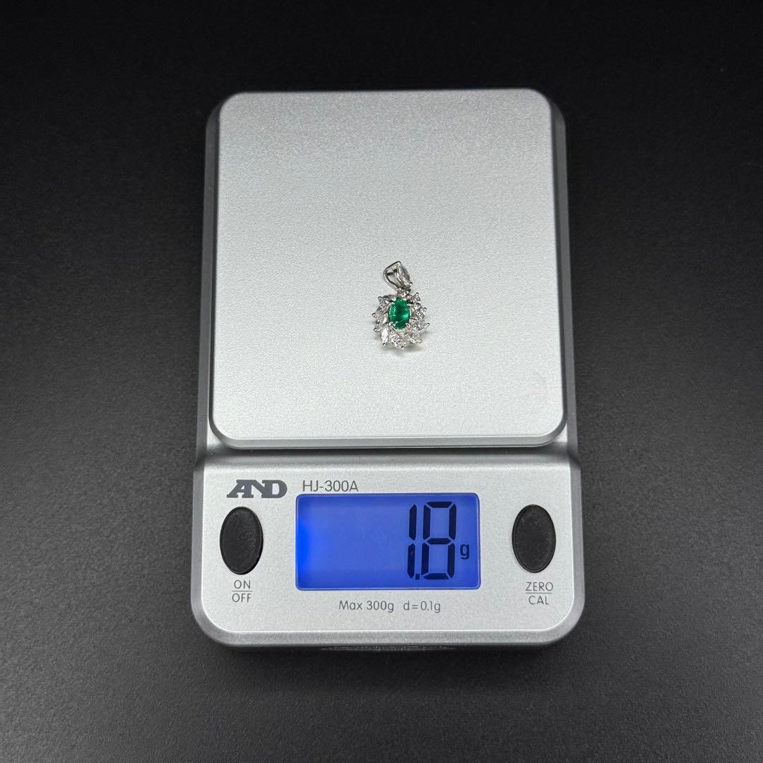 PT900 エメラルド ダイヤモンドペンダントトップ
