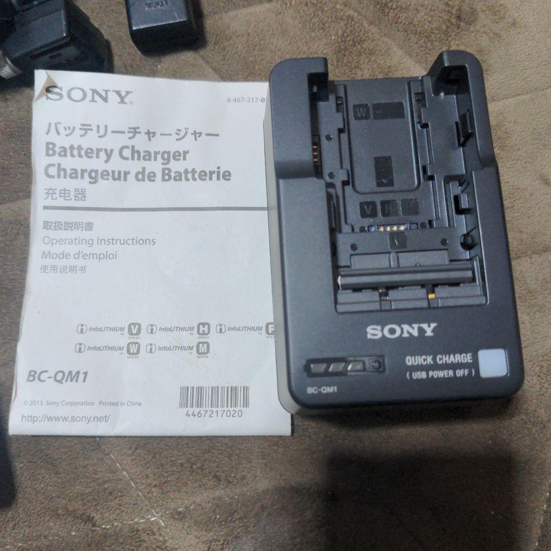 SONY　デジタル一眼レフカメラ　α77