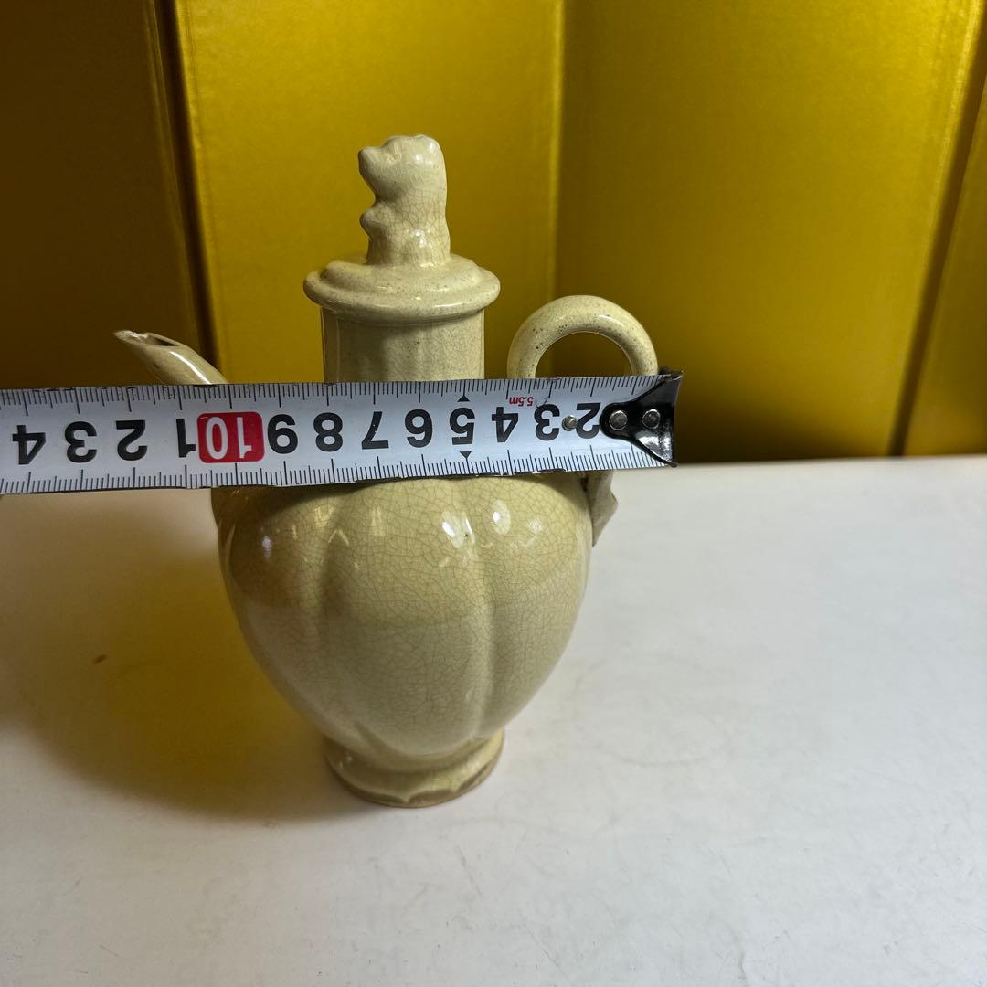 中国，骨董，時代物，動物の蓋付きクリーム色